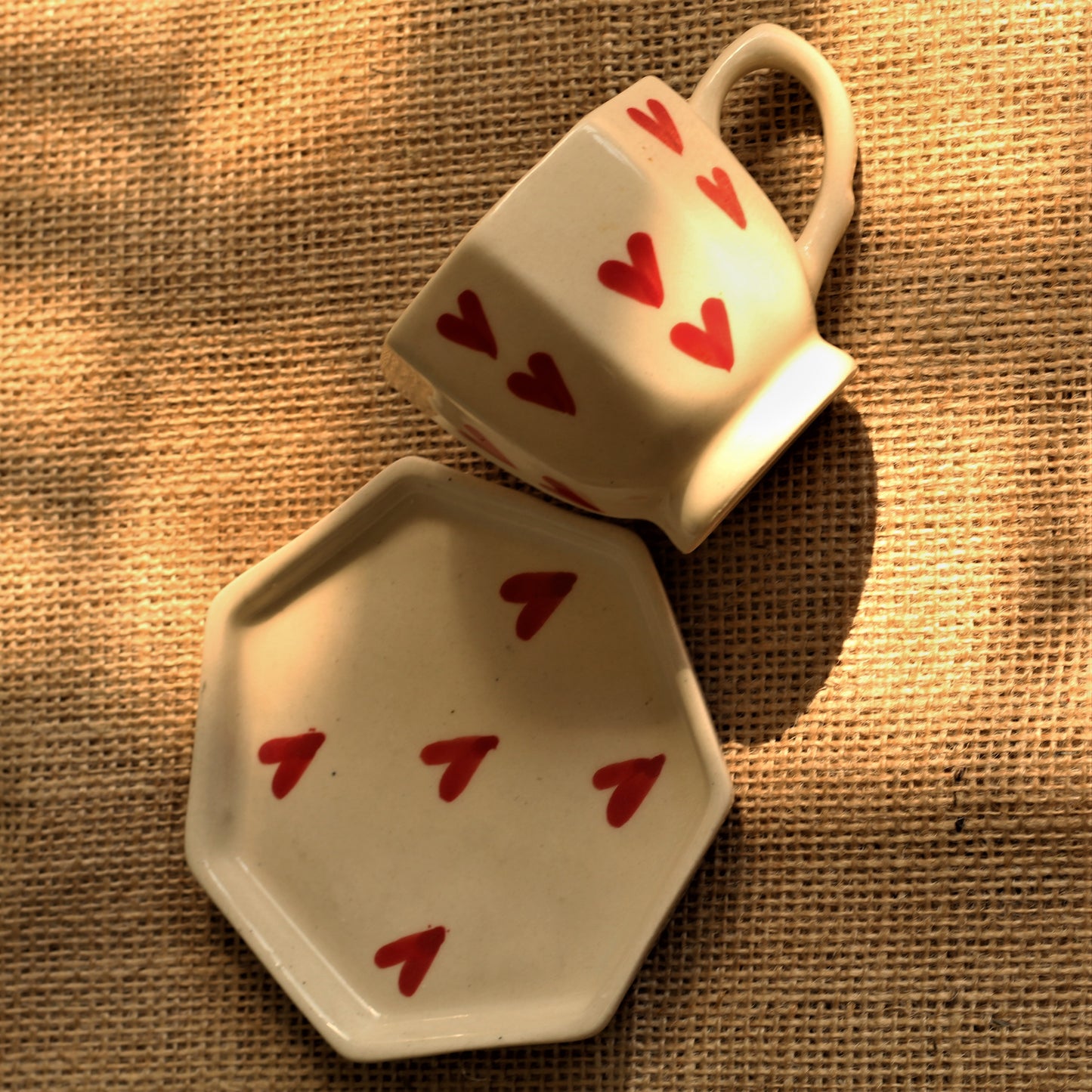 Red heart cup with plate