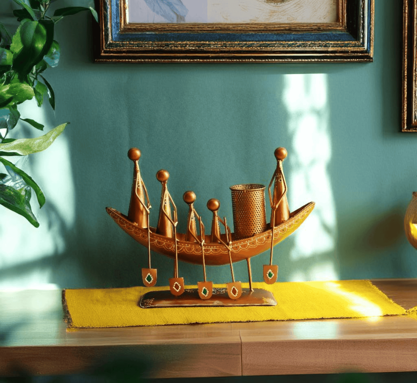 Big Boat Showpiece