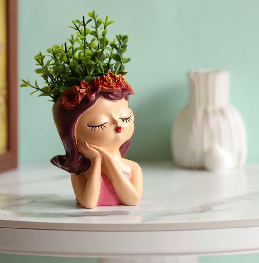 Sleepy Girl Showpiece