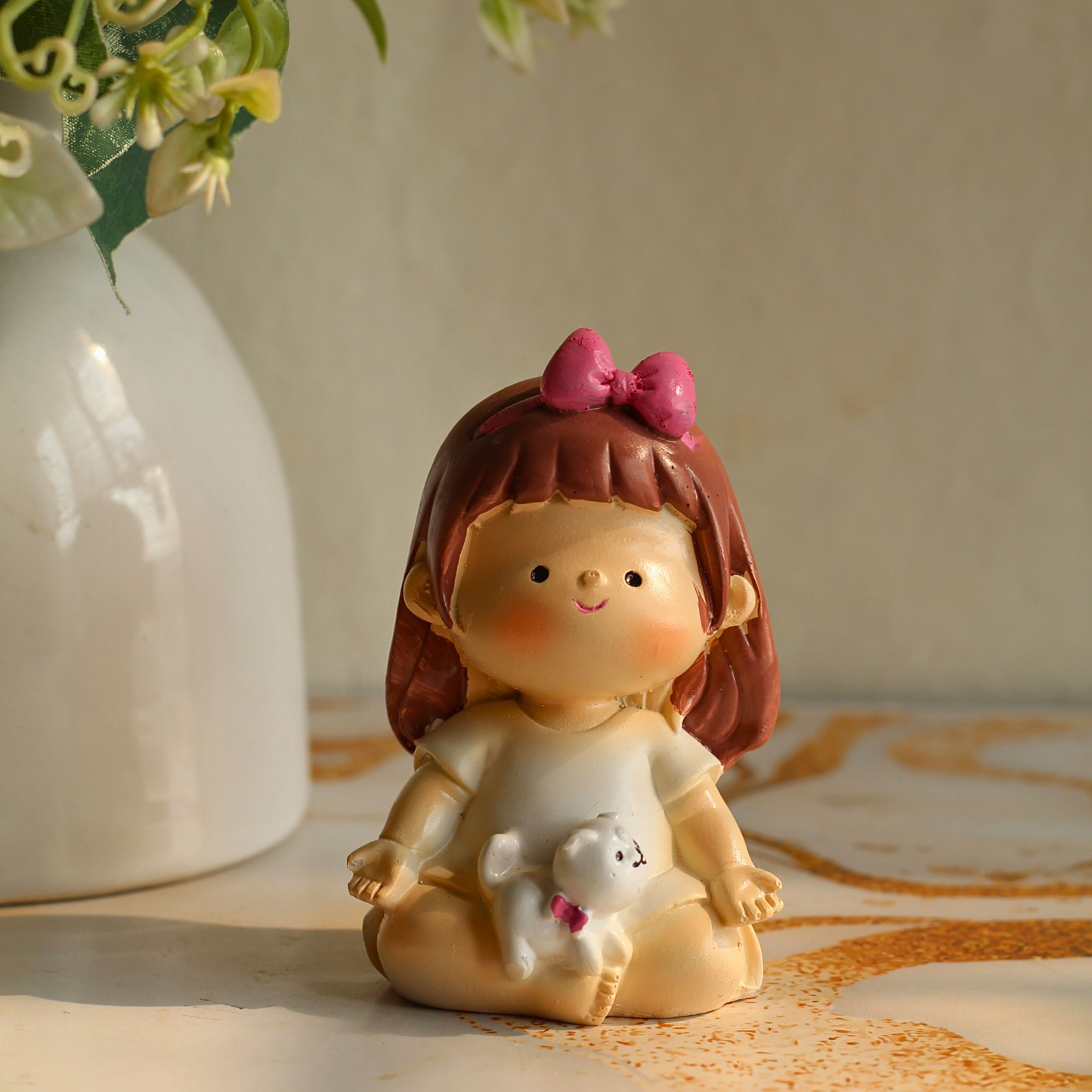 Yoga girl with Kitty