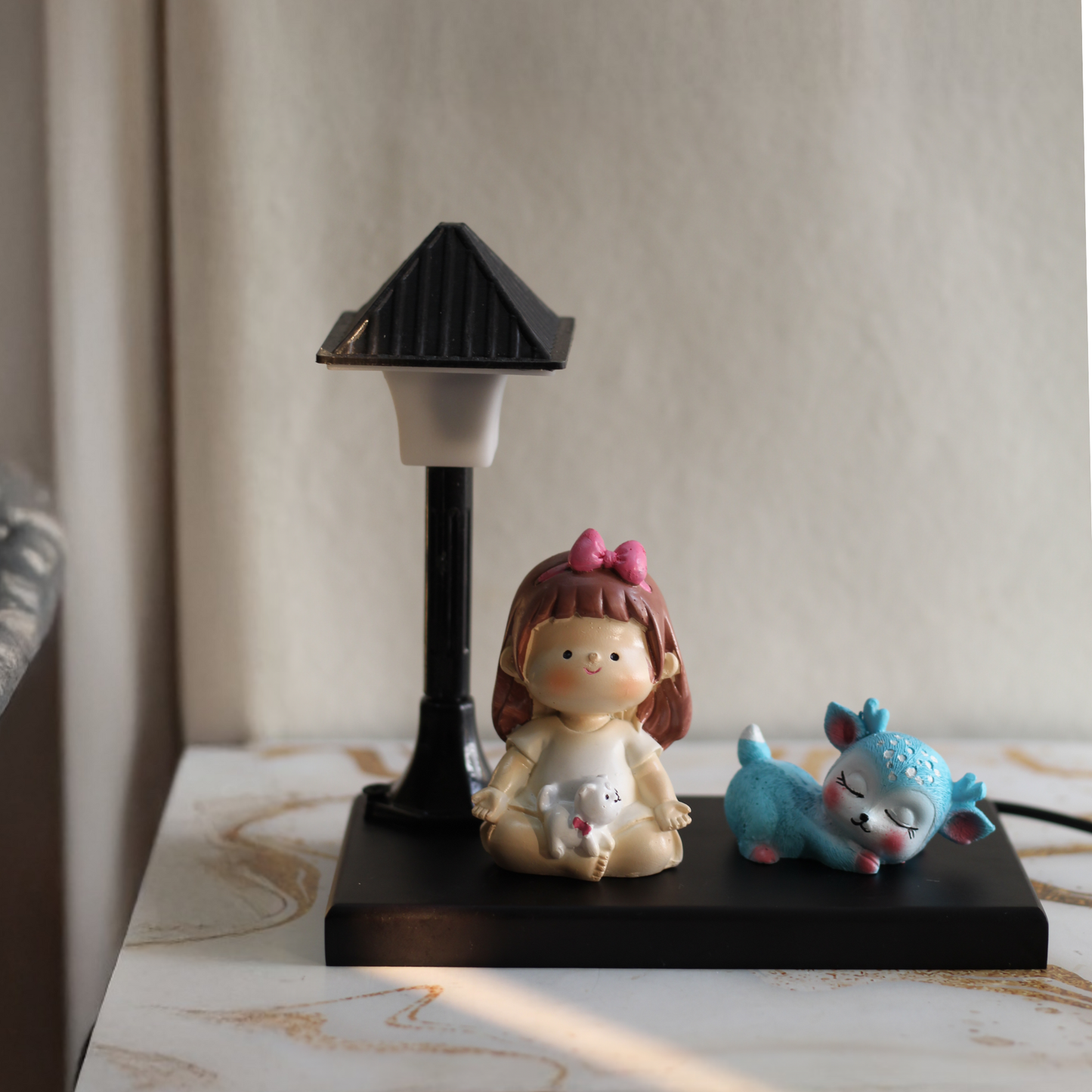 Yoga girl with Deer Lamp Set