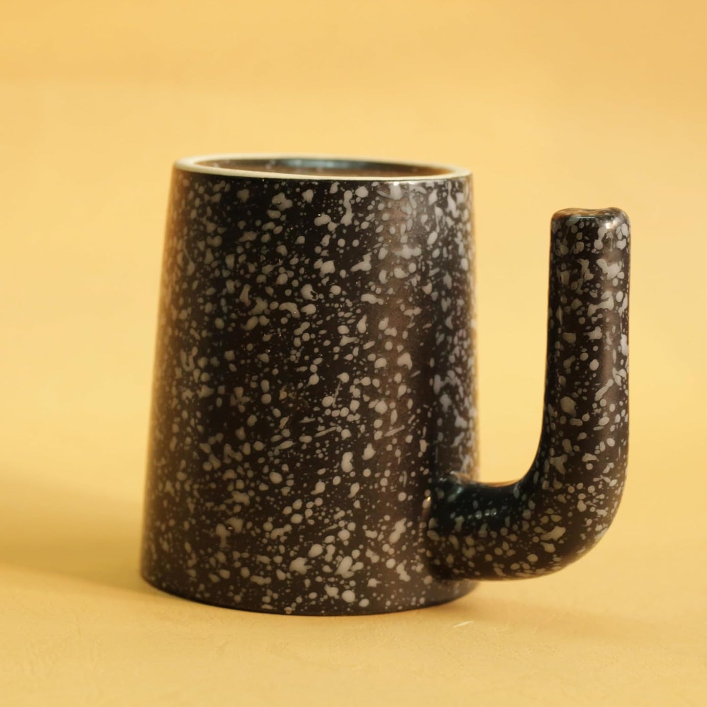 Black Trunk Cup