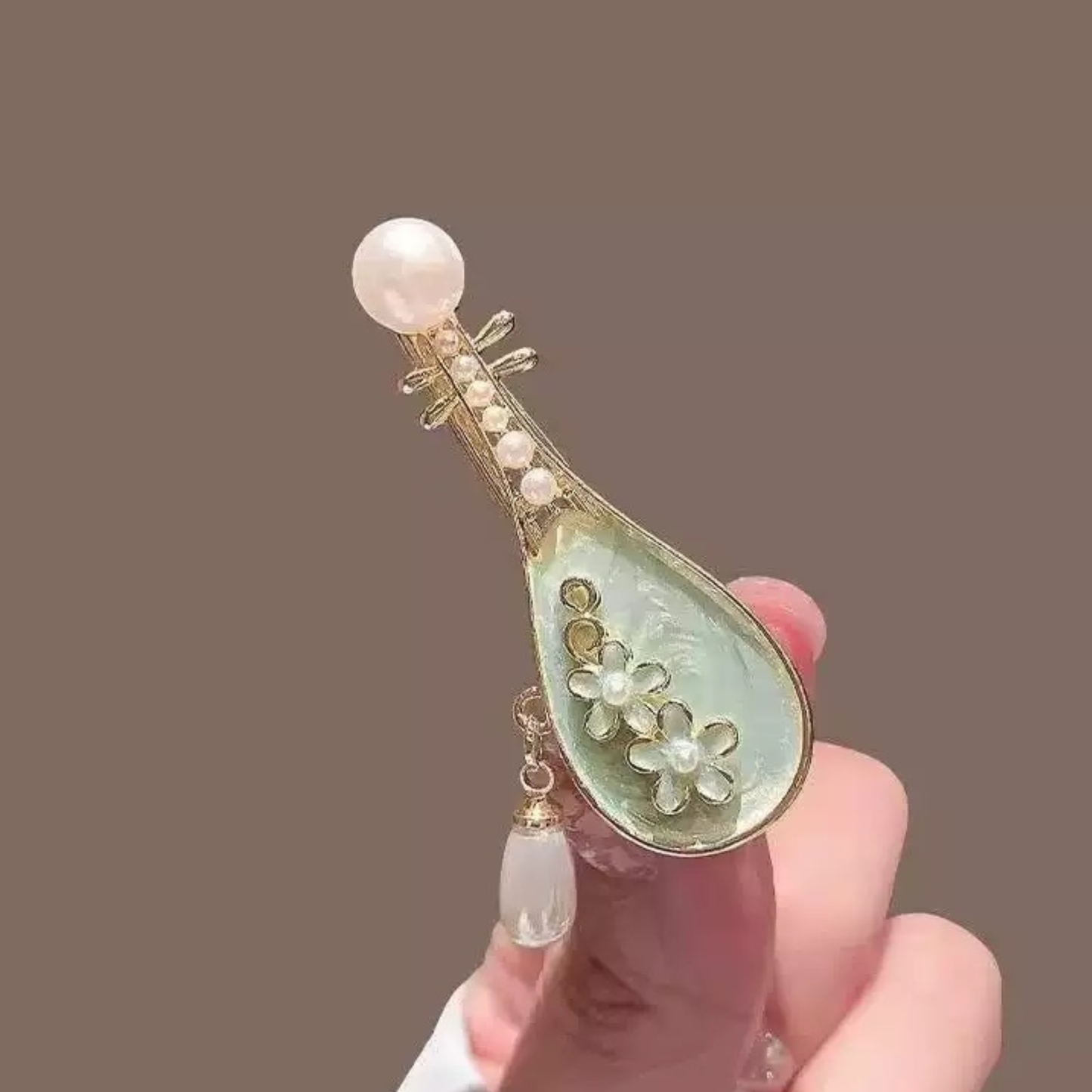 Green Pearl Flower Pipa
