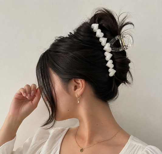 White Jelly Heart Clutch
